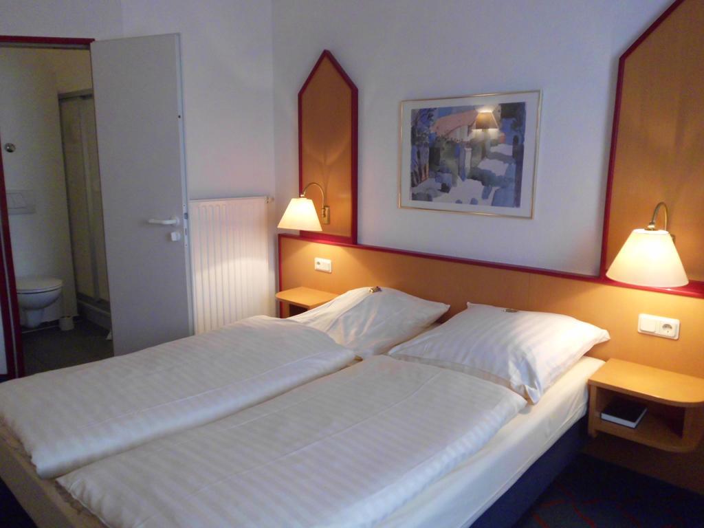 Hotel Montana Lauenau Buitenkant foto