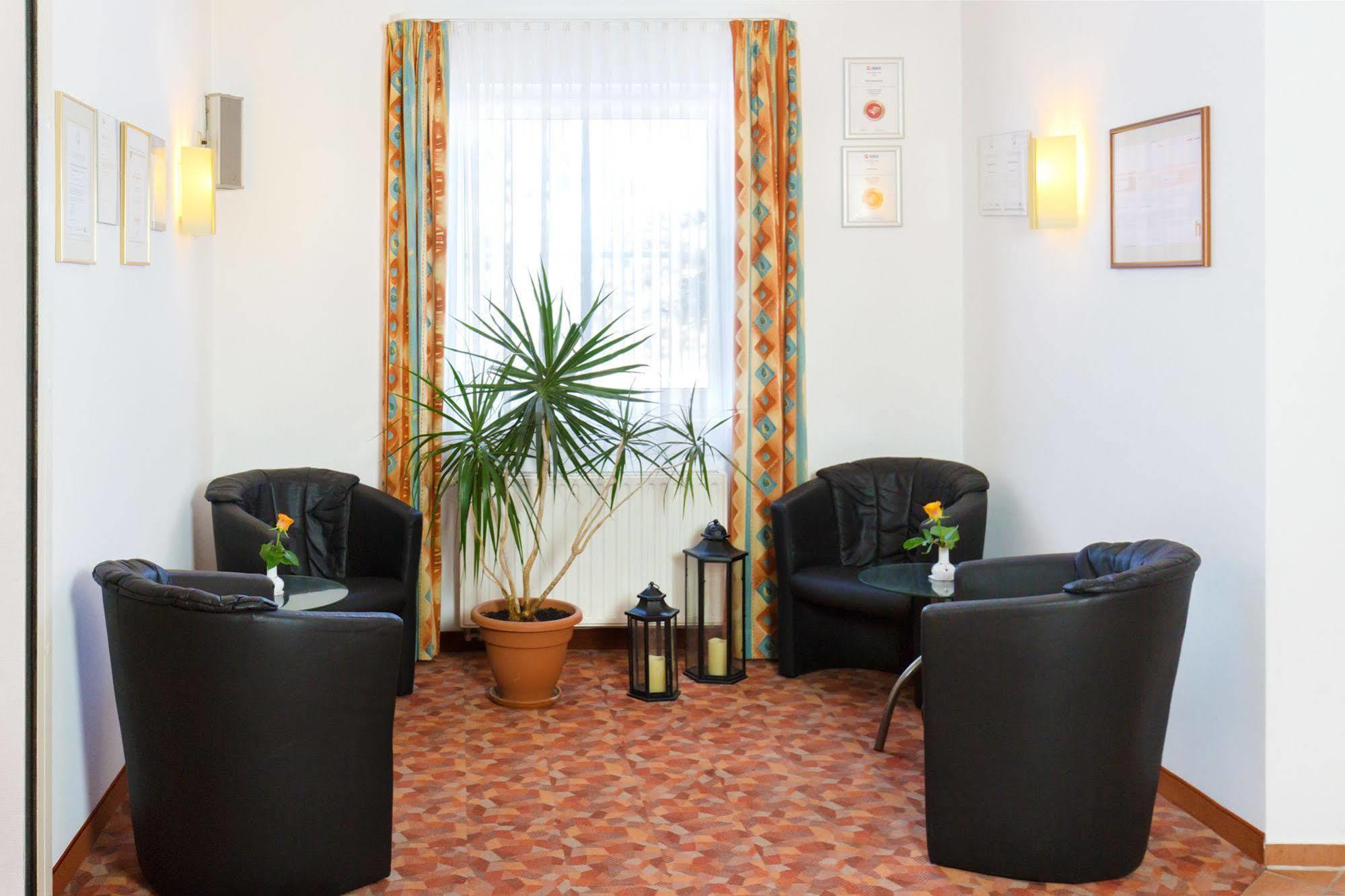 Hotel Montana Lauenau Buitenkant foto